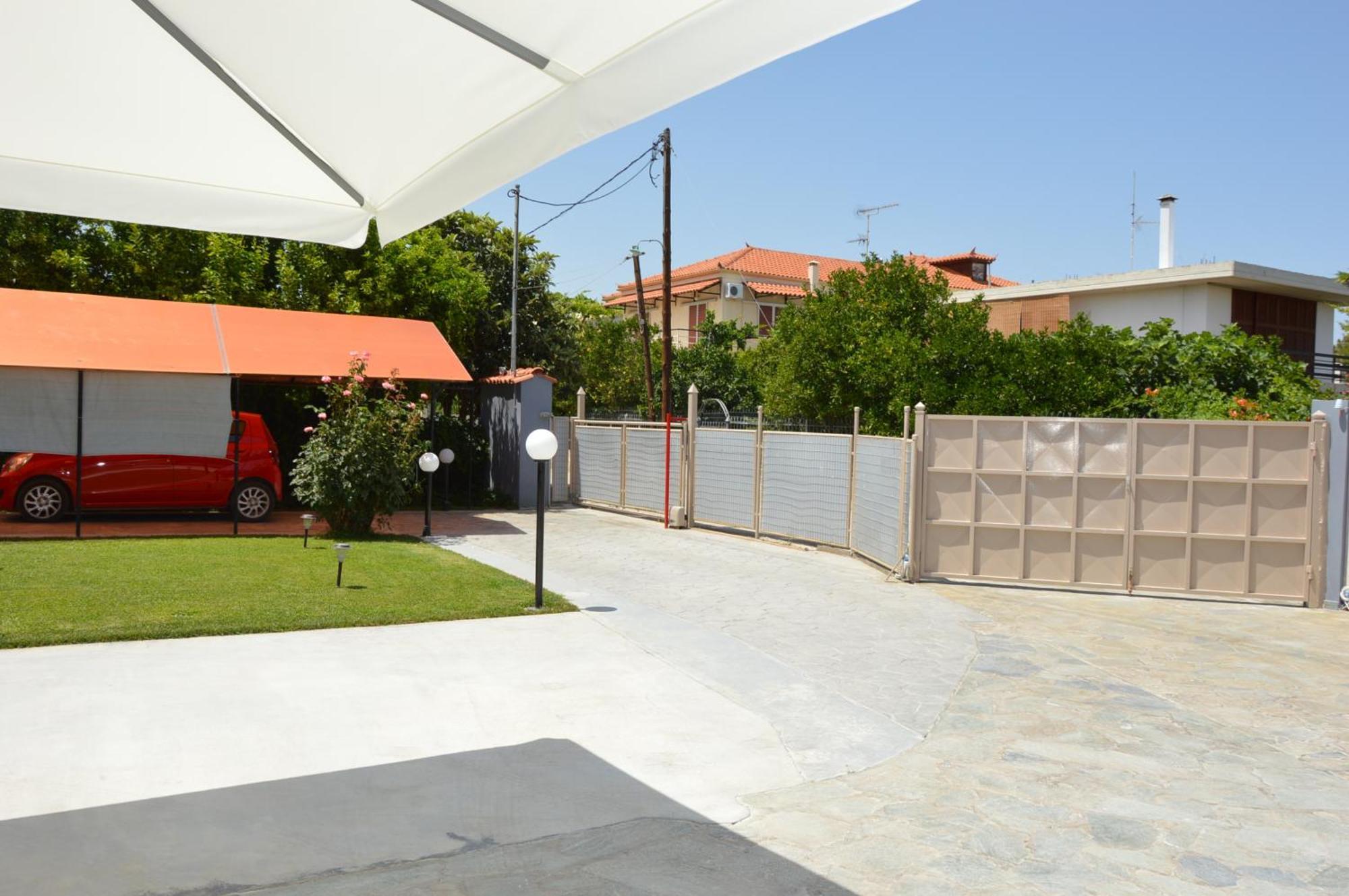 Rea'S House Vrachati Exterior photo