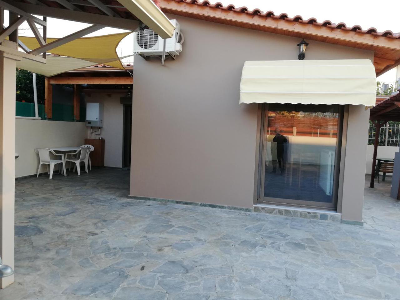 Rea'S House Vrachati Exterior photo